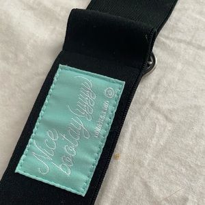 One size fits all girls show belt